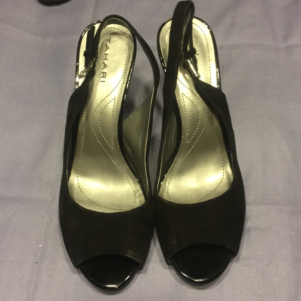 Tahari black heels